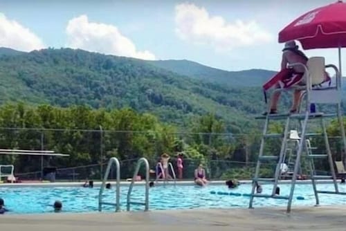 7 Private Acres Minutes to Asheville NC/ Pet Friendly /5G Wi-Fi