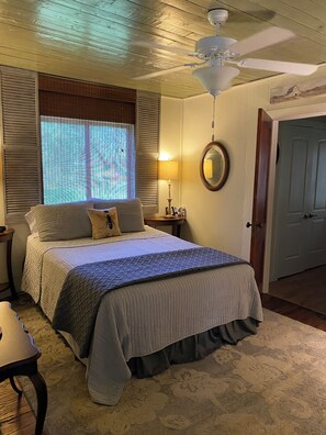 3 bedrooms, memory foam beds, desk, iron/ironing board