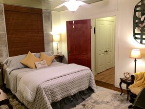 3 sovrum, memory foam-madrasser, skrivbord och strykjärn/strykbräda