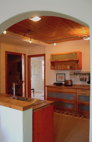 Geladeira, fogão, cooktop, lava-louças