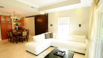 TV connectée, jeux vidéo, lecteur de DVD, livres