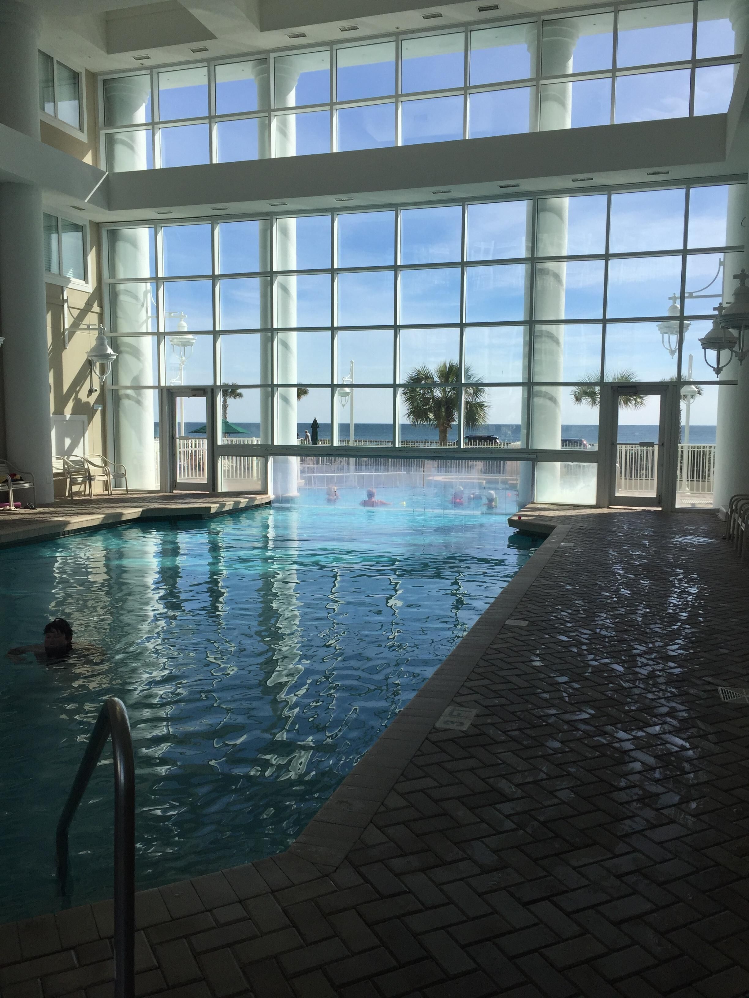 Piscina interna, piscina externa