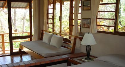 Casita Linda Vista / Steps To Beach / Peaceful & Private / Fully Equipped