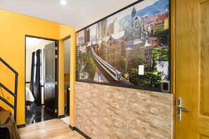 Interior - The Lofts @ 11 - 1 Bedroom AC, Hot Tub, Wifi, and loft office. Apt 202 (Medellín)