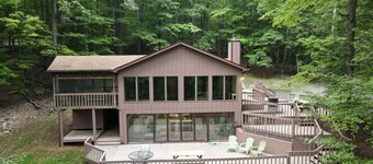 Dogwood Knoll - wifi, pool access, fireplace, grill, hiking, king bed