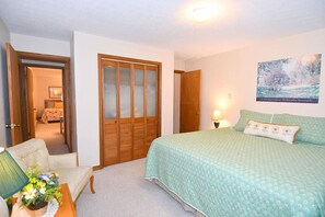 5 chambres, bureau, Wi-Fi gratuit, draps fournis