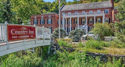 Serendipity - Hot Tub | Pets | Fire Pit | Pool Access | Grill | Wifi | Deck