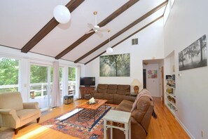 TV - Serendipity - Group Gatherings for Epic Memories! (Berkeley Springs)