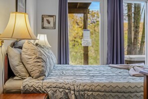 5 Schlafzimmer, Schreibtisch, kostenloses WLAN, Bettwäsche