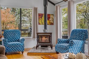 Interior - Serendipity - Hot Tub | Pets | Fire Pit | Pool Access | Grill | Wifi | Deck (Berkeley Springs)