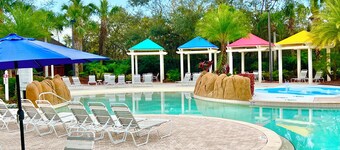 1-304 Legacy Dunes, Close to Disney, Pool View, Screened Balcony, King Bed