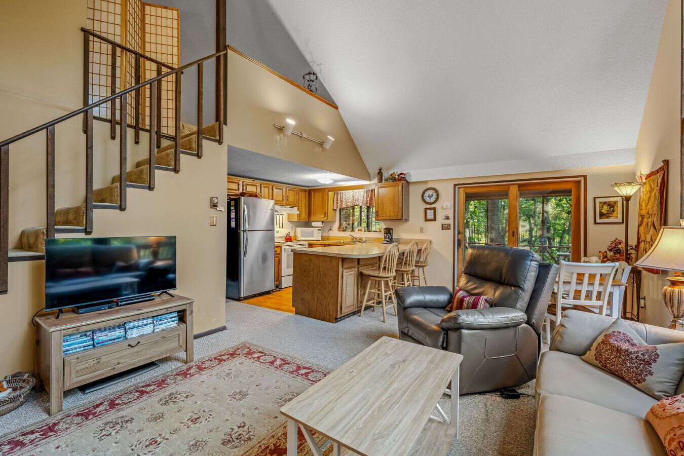 TV, fireplace, DVD player