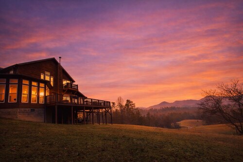 The Morning View Suite at the Country Manor Inn
