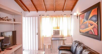 3 Bedroom AC in Living room and Bedrooms Fiber  wifi close to all El Poblado