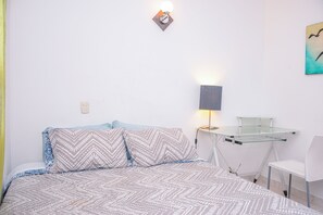 3 habitaciones, tabla de planchar con plancha y wifi gratis