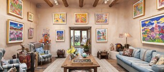 Spacious, Sunlit Adobe Casita #6 / B&B in the Heart of Historic Taos!