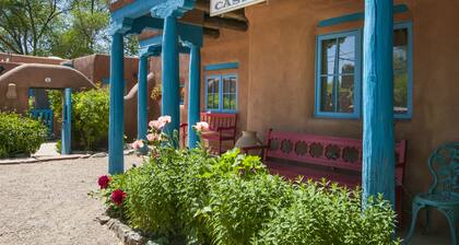 Tilava, Sunlit Casita sydämessä, Historic Taos!