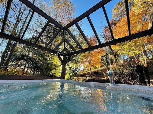 Tatonka Lodge: 2 master suites on a bison ranch