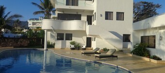 MANSION $225 COSTAMBAR   NO DEPOSIT
INVERTER BACKUP 