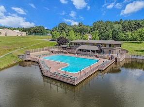 Pool - Woods Song - Hot Tub | Fireplace | Golf | Pool Pass | Woods Resort | Grill (Hedgesville)