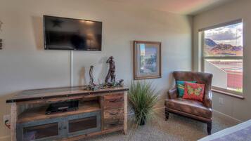 3 soverom, skrivebord, strykejern/-brett og wi-fi (inkludert)