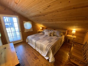 3 bedrooms, desk, iron/ironing board, WiFi