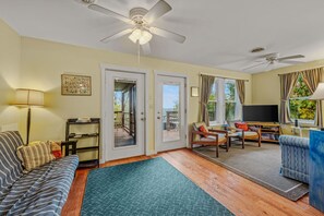 Fernseher, DVD-Player