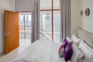 Dúplex, 2 habitaciones, vistas a la ciudad | 2 dormitorios, sábanas de algodón egipcio, ropa de cama de alta calidad