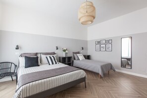 独特套房, 花园景观 | 1 多间卧室、高档床上用品、羽绒被、办公桌