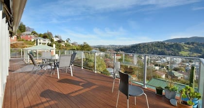 Baldwin Street BNB