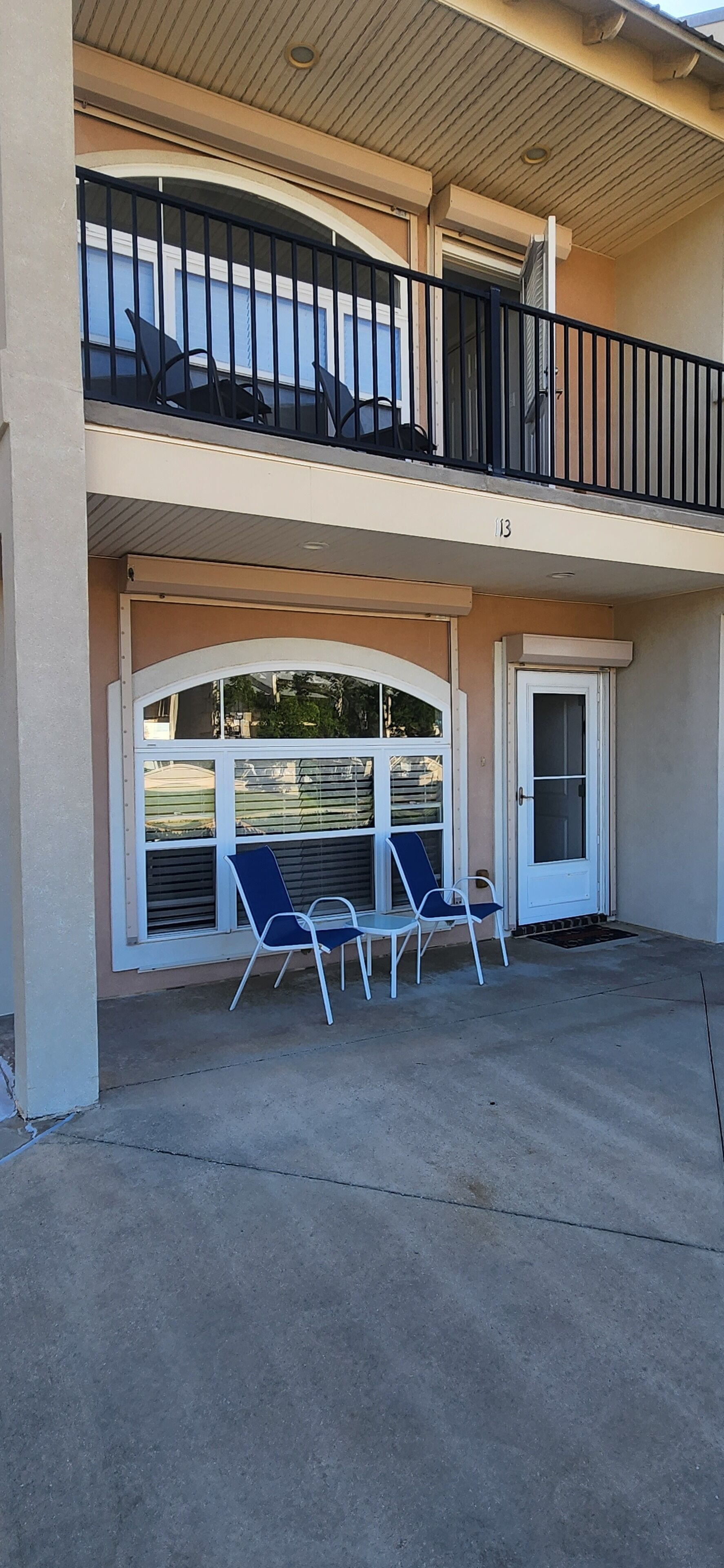 Beautiful beach retreat condo w/ amazing Gulf and beach view!!