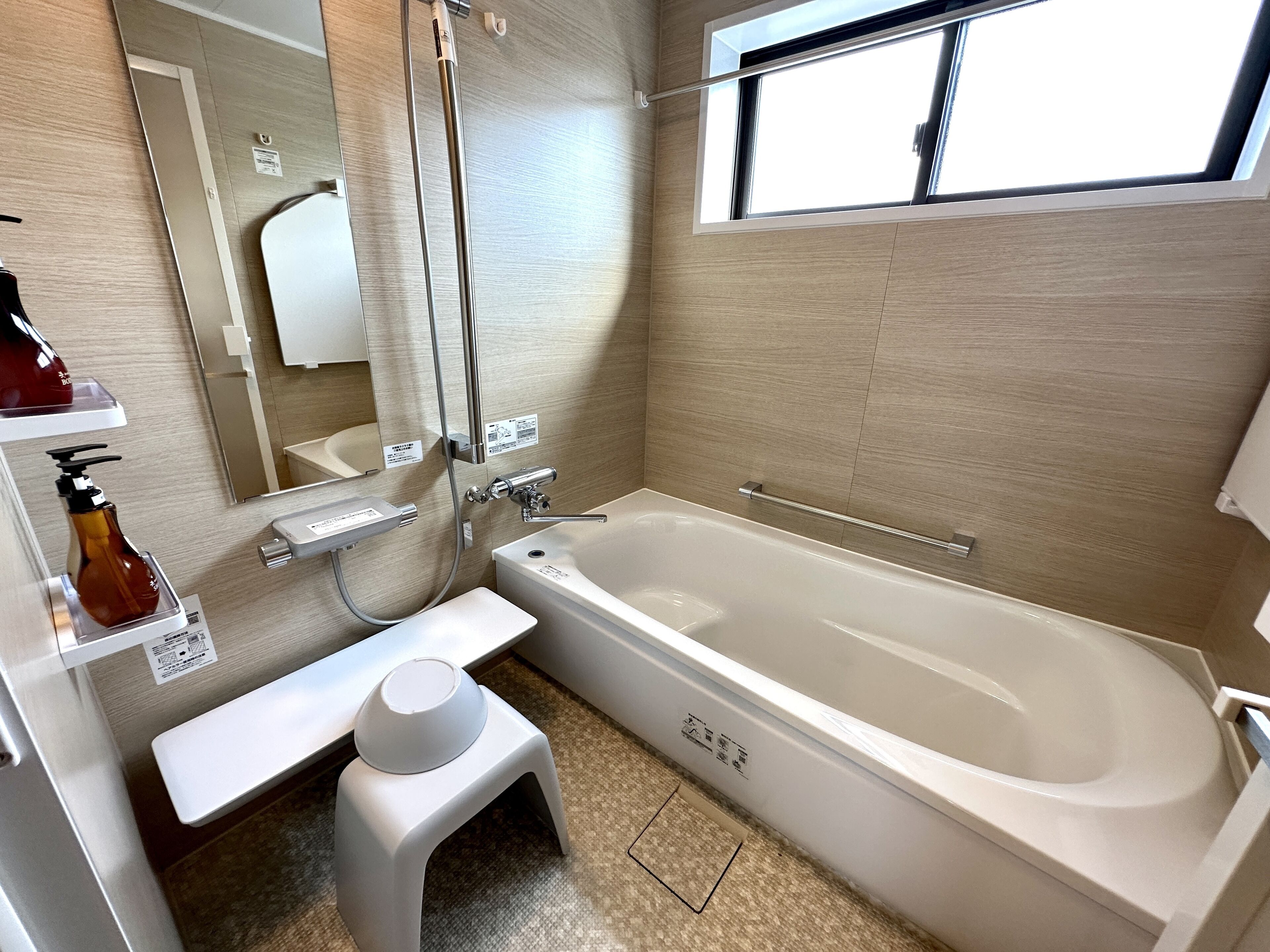 superior triple room ground floor, non smoking | bathroom | free toiletries, hair dryer, slippers, bidet
