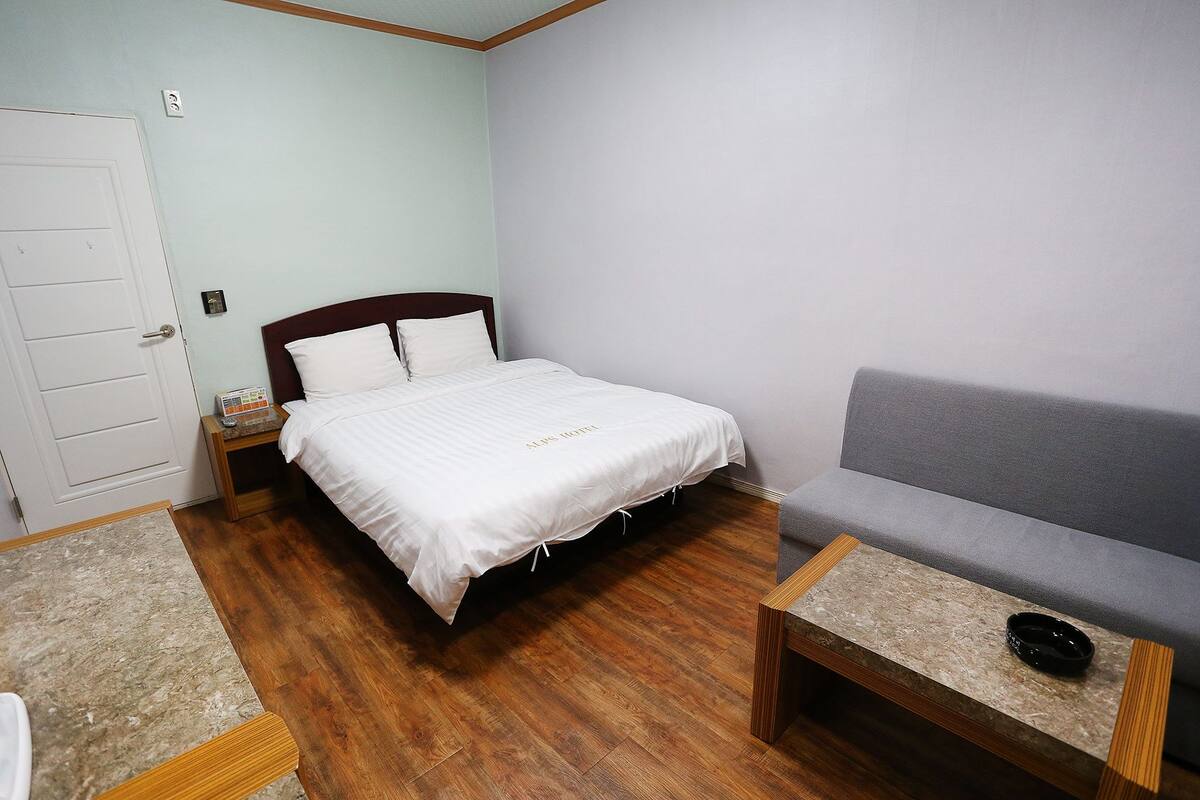 Double Room | WiFi (free)