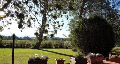 Maalaistalo rentoutua Toscanassa, jossa on oma uima-allas ja ilmainen Wi-Fi