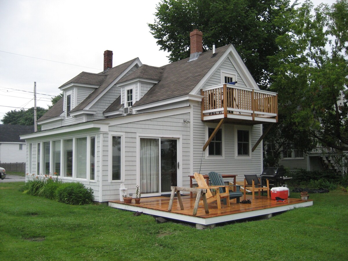 Wonderful Portland Waterfront Home