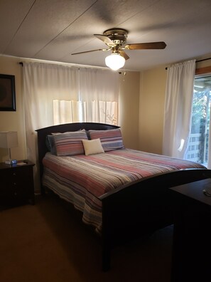 3 soverom, strykejern/-brett, wi-fi (inkludert) og sengetøy