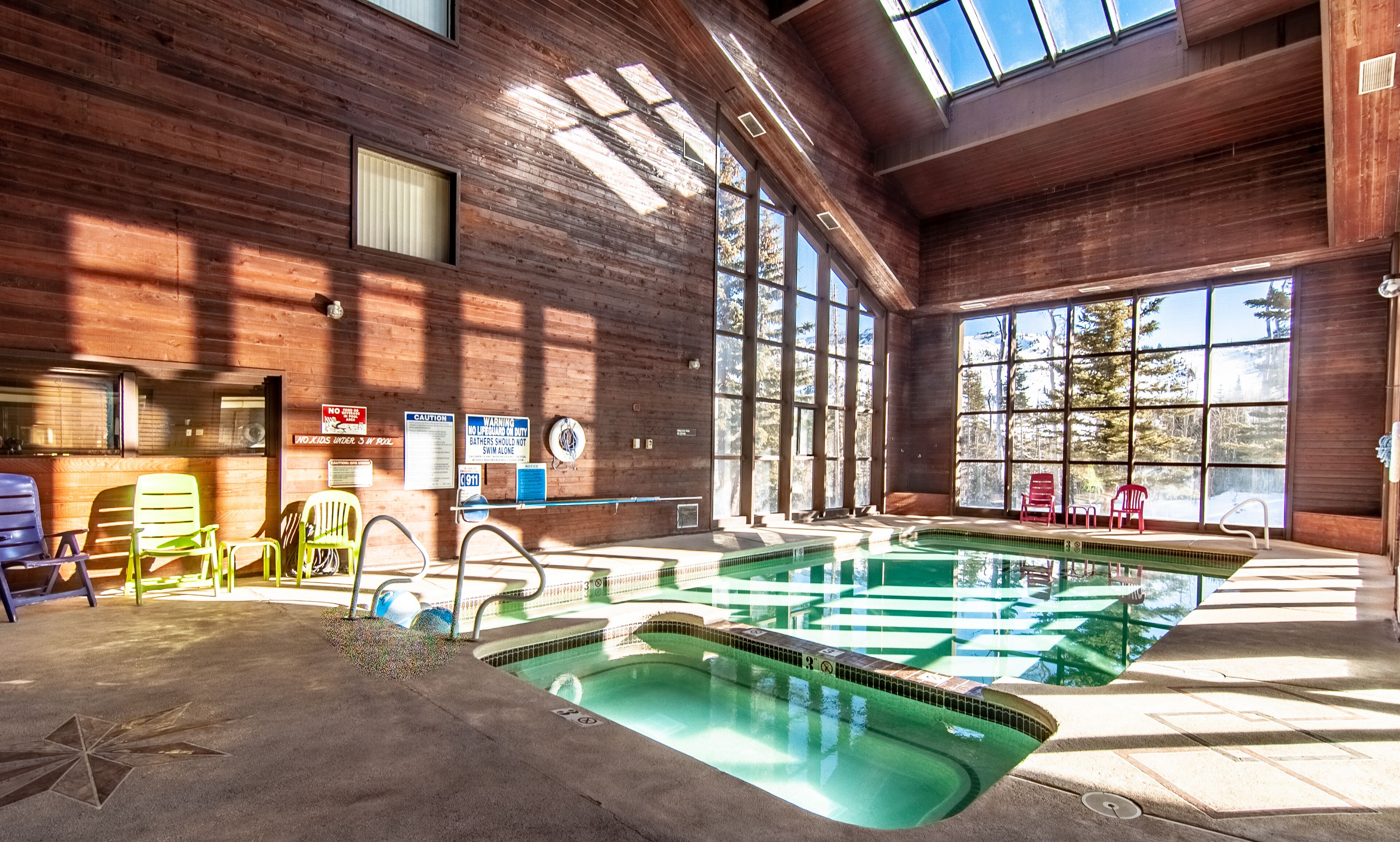 Innenpool, beheizter Pool