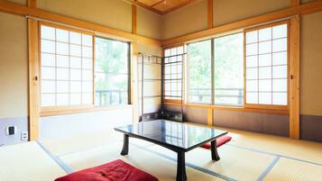 Japanese Style Standard Room (Shared Bathroom) | Free WiFi, bed sheets