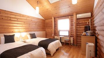 Economy-Zweibettzimmer, Nichtraucher (Compact Twin Room)