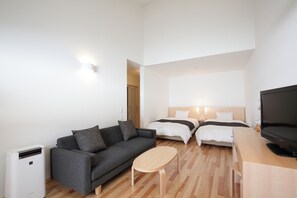 In-room safe, desk, free WiFi, bed sheets