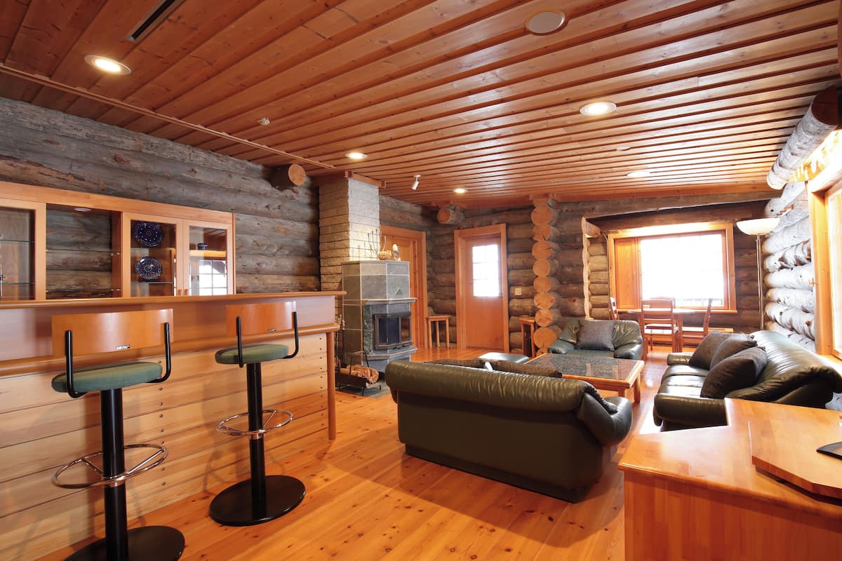 Cottage Silver Pine, Non Smoking with Sauna, Shower Only | 2 bedrooms, in-room safe, desk, free WiFi