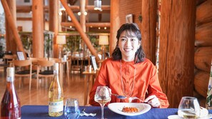 Restaurant - Loghotel The Maplelodge (Iwamizawa)