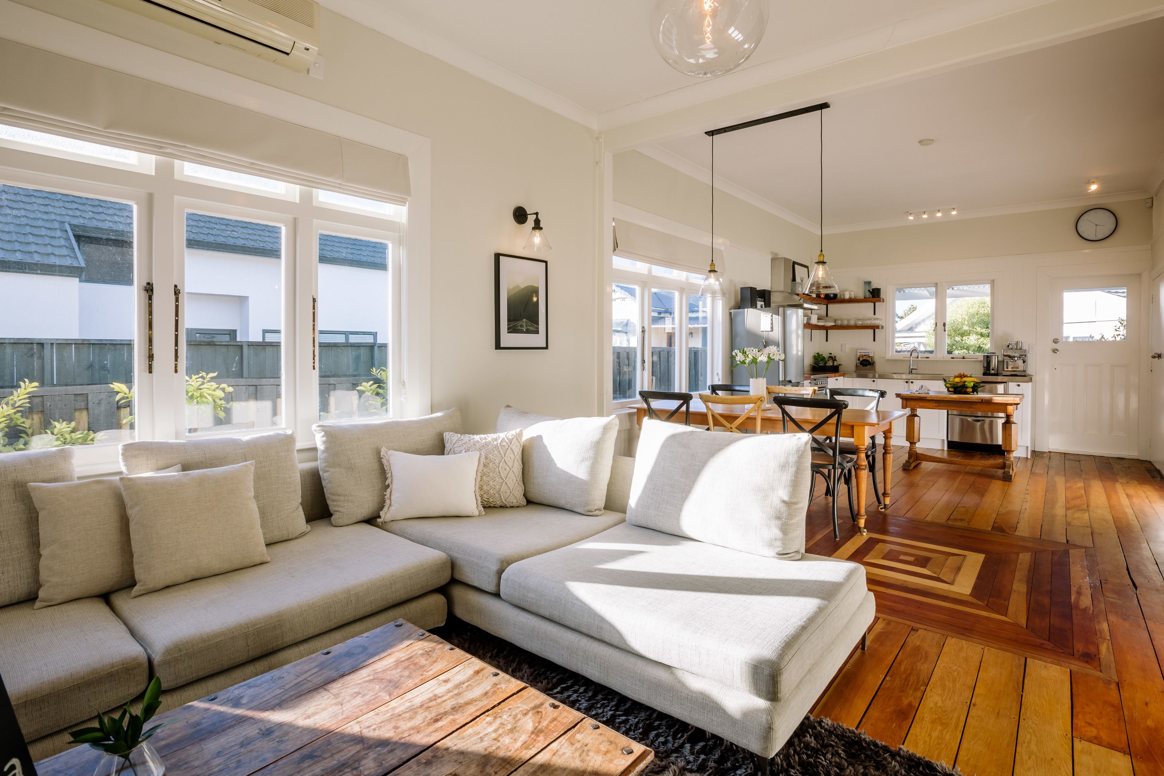 平面電視、壁爐