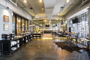 Frühstück, Mittagessen, Abendessen, internationale Küche