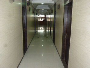 Hallway - Hotel Regal Palace (Mumbai)