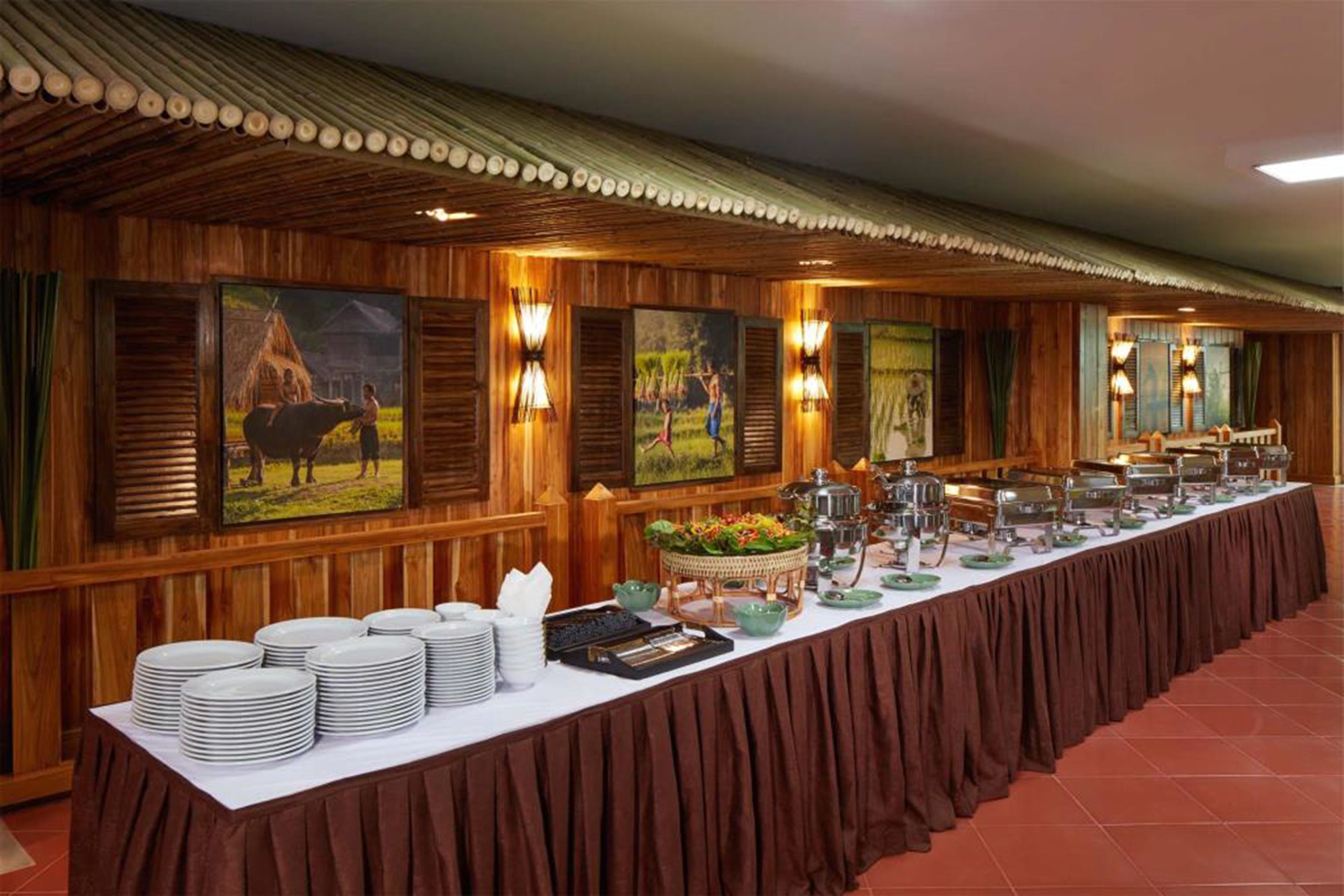 daily buffet breakfast (thb 120 per person)