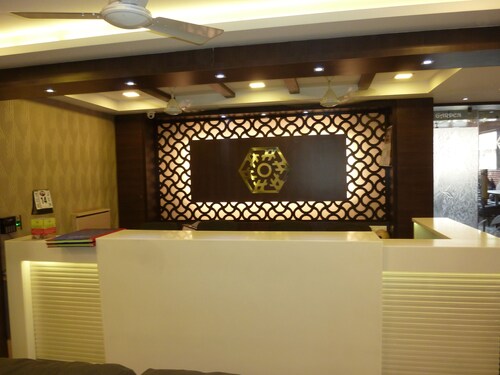 Hotel Orient Palace