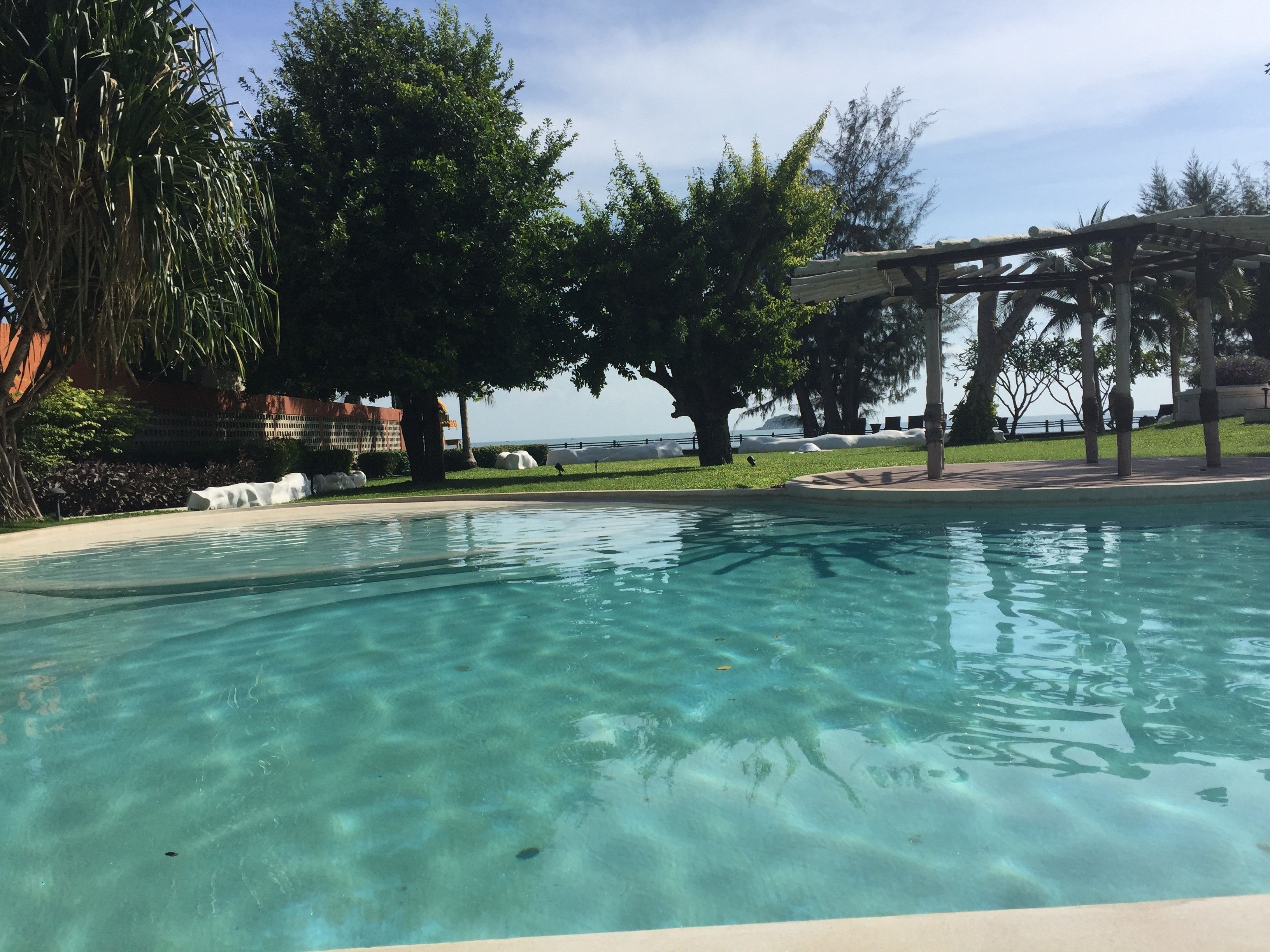 3 piscinas externas