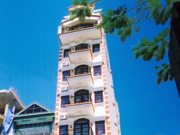 Front of property - Kim Ngan Hotel (Nha Trang)