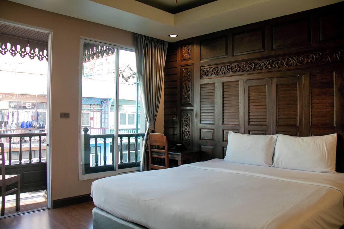 Deluxe Room (Second Building) | 迷你吧、房內夾萬、免費 Wi-Fi